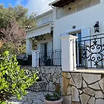 Villa Ampelaki 2